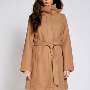 BNWT Waterproof Trench-style Camel Coat with Detachable Hood, size small
